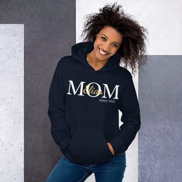 personalisierter Kapuzenpullover “Mom since”